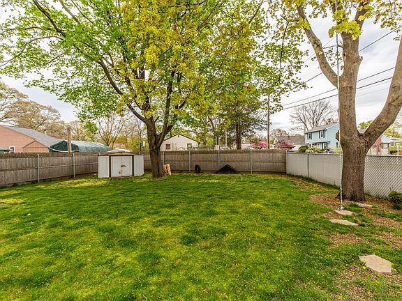 Fully fenced in large side yard
