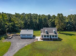 1704 Forest Rd, Warsaw, VA 22572