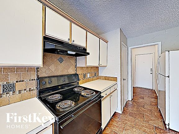 5th image of 225 Tulane Dr