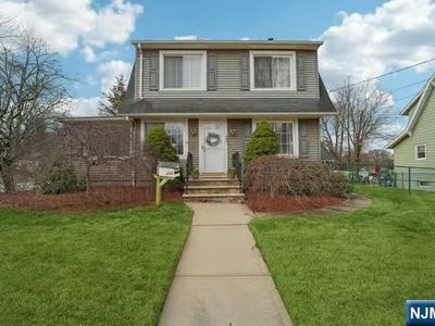 203 Midland Ave, River Edge, NJ, 07661
