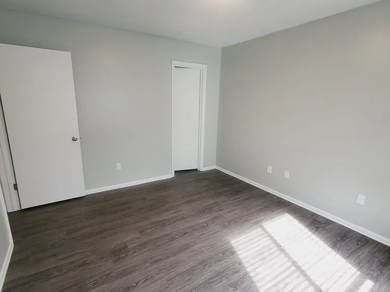 Sugarbush Apartments — Photo 68