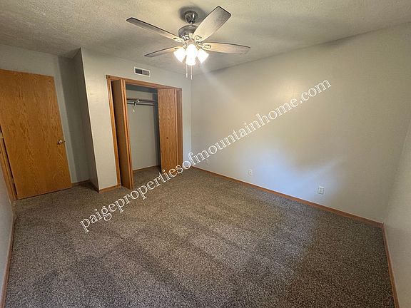 5th image of 101 W 10th St APT 12