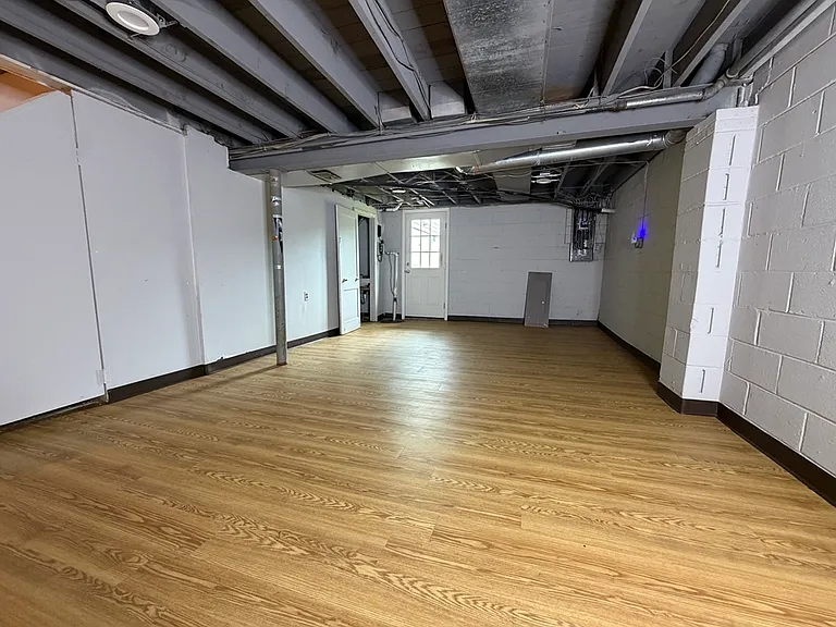 126 Median Dr — Photo 38