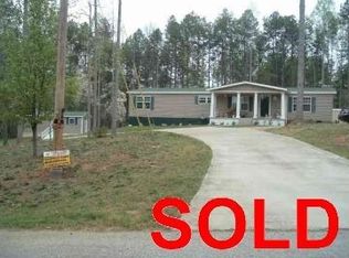 718 Deer Trl, Martin, GA 30557