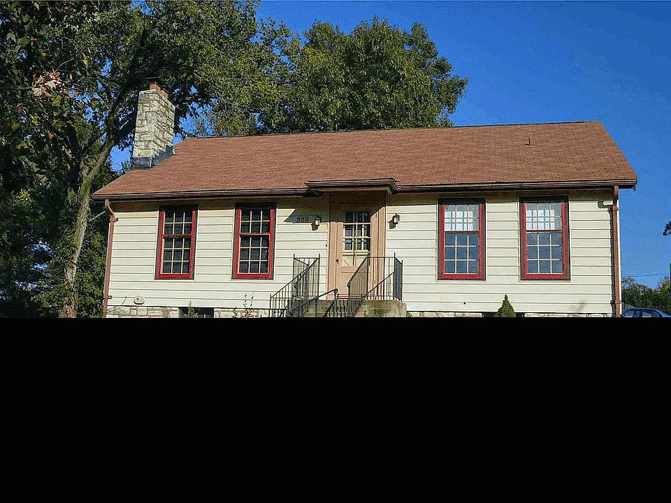 238 Altus Pl photo 1