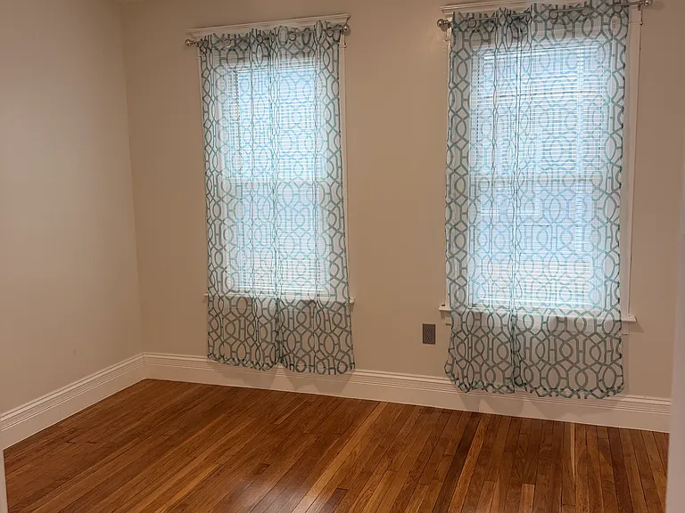 69 Elizabeth St #1 — Photo 9
