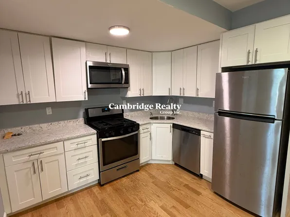 91 Munroe St #2, Somerville, MA 02143