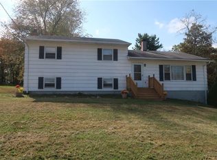 14 Lakeview Dr, Warwick, NY 10990