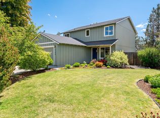 2490 SW Cascade Mountain Ave, Redmond, OR 97756
