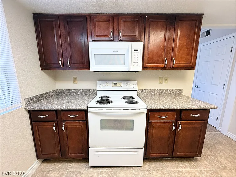 4431 Alexis Dr #423 — Photo 10