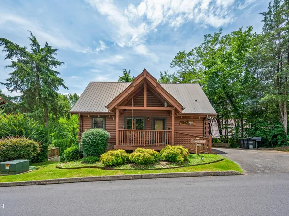 242 Alpine Mountain Way, Pigeon Forge, TN 37863