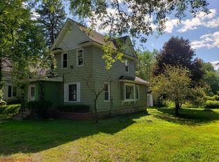 717 S Stewart Ave, Fremont, MI 49412