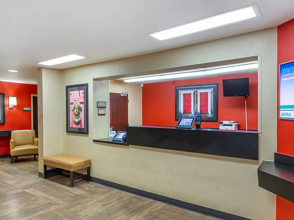 Lobby and Guest Check-in
