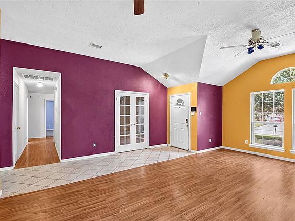 3rd image of 24019 Surreygate Dr