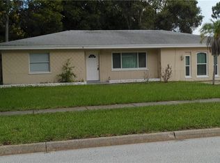 572 Keene Rd, Largo, FL 33771