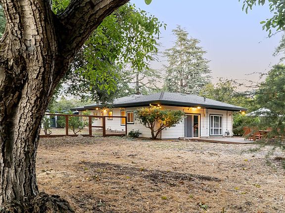 4th image of 1051 Fabiola Drive