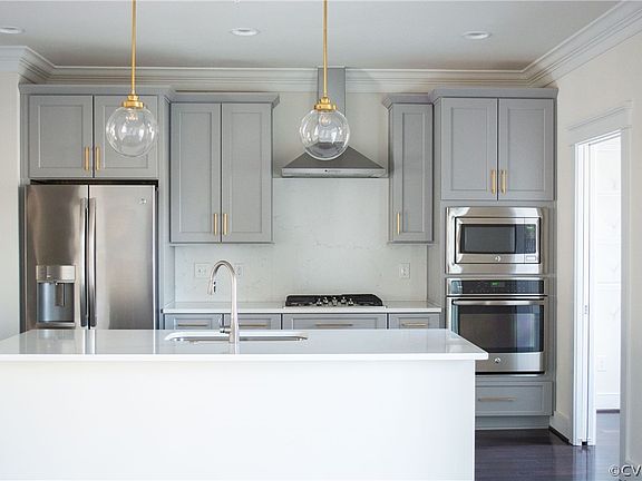 2nd image of 5406 Masons Ln #D5