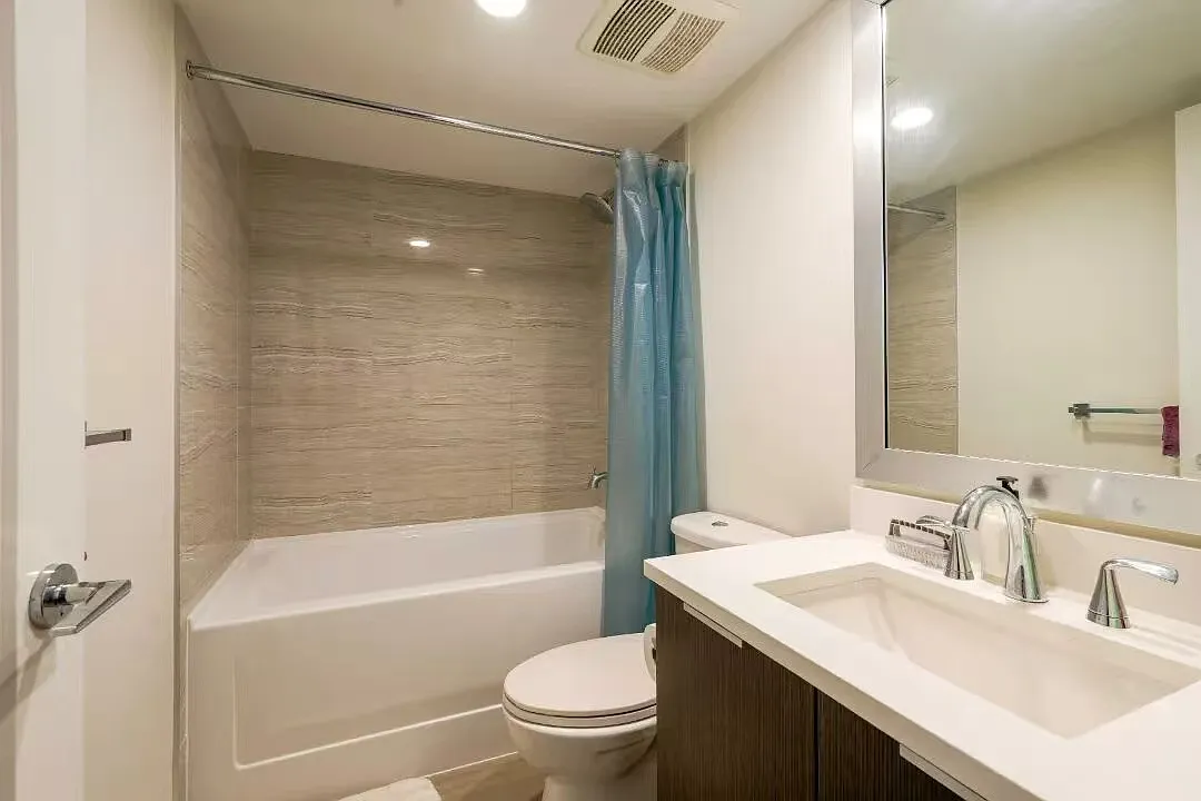 3 bed, 756 sqft, $3,100 — Photo 4