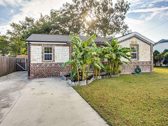 2nd image of 213 Bandera Ave