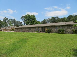 424 Mount Zion Rd, Arkadelphia, AR 71923