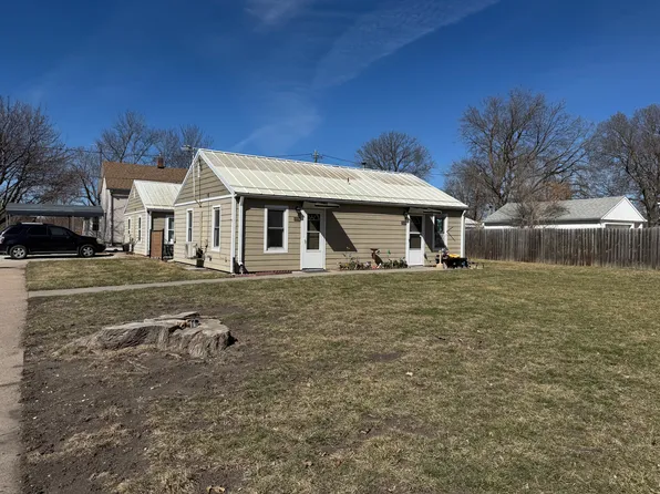 1014 W 10th St, Fremont, NE 68025