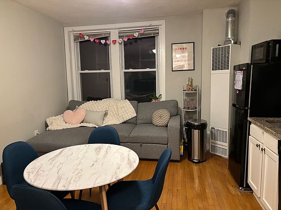3rd image of 145 Endicott St APT 7