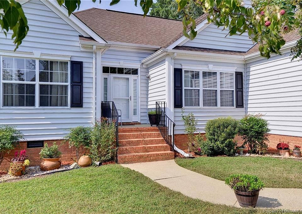 1st image of 6261 Weathersfield Way