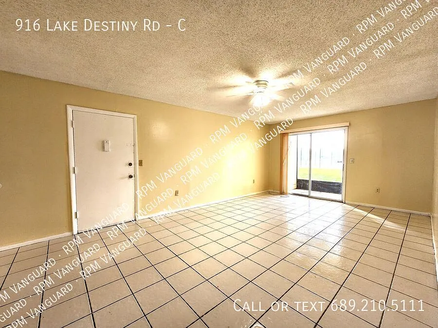Building Photo - 916 Lake Destiny Rd #C