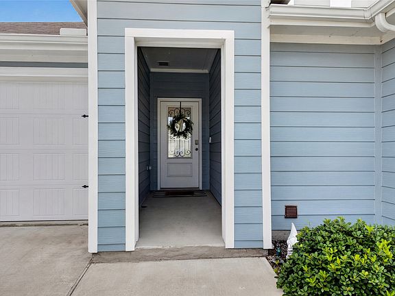 2nd image of 6417 Shoreline Ln