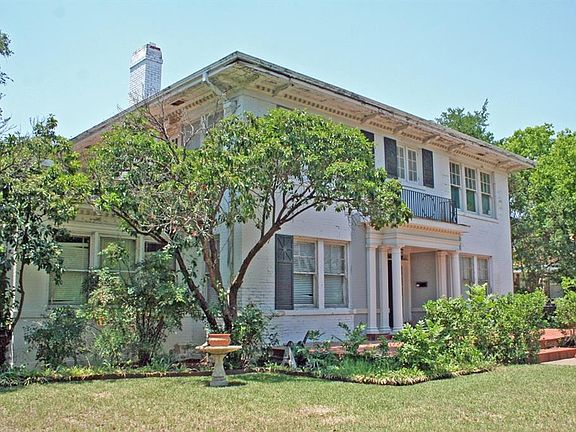 2nd image of 1401 NW 4th Ave