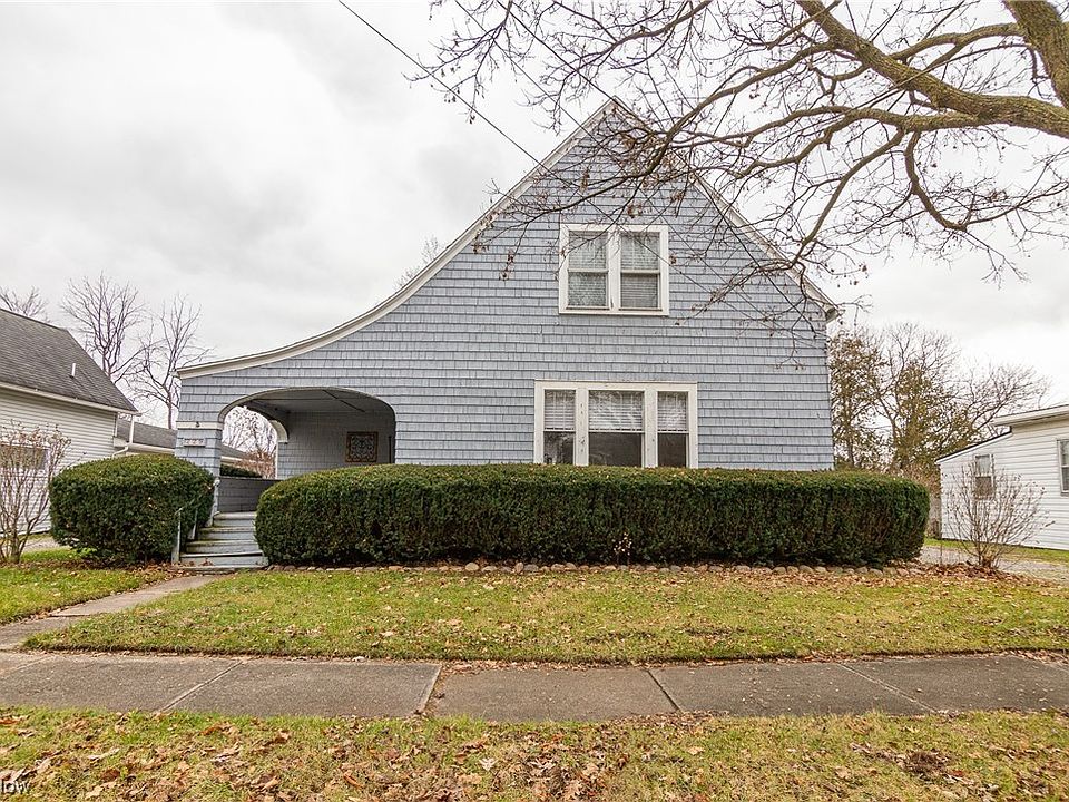 1st image of 229 Barker St