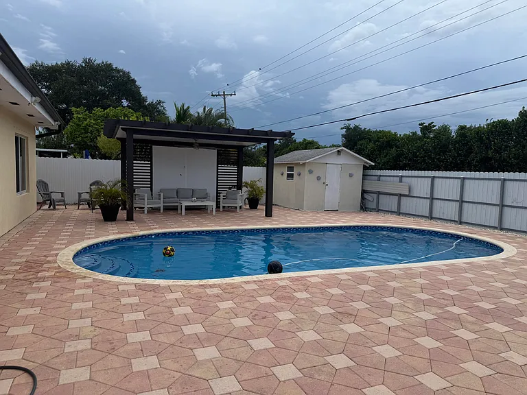 3139 Egremont Dr — Photo 29