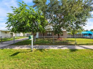 15435 Garfield Dr, Homestead, FL 33033
