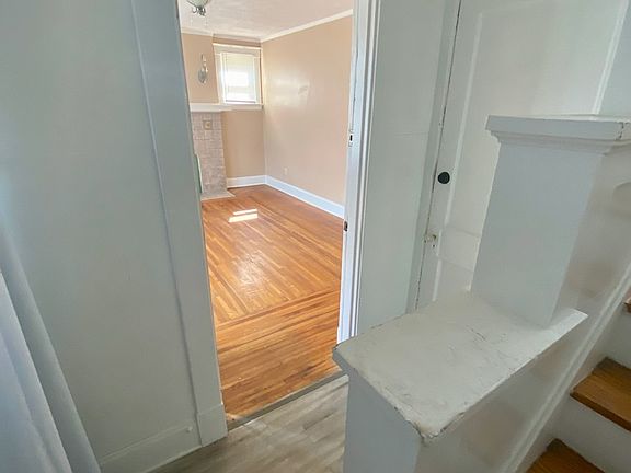 5th image of 23 Shirley Dr #1