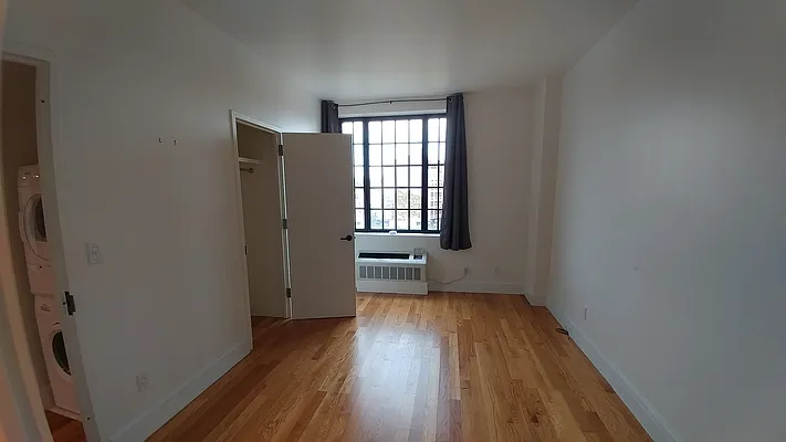 Rented by Reginald Jacobs | media 22