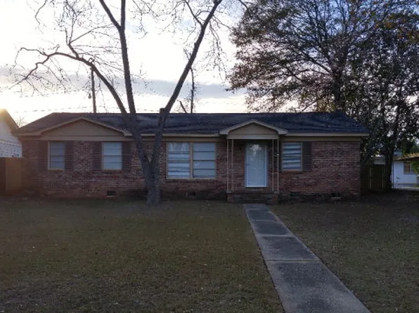 2017 Nottingham Way, Albany, GA 31707