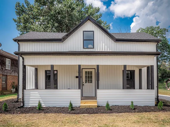 414 N 3rd St, Boonville, IN 47601
