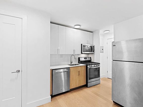 4th image of 630 Lenox Ave APT 14K