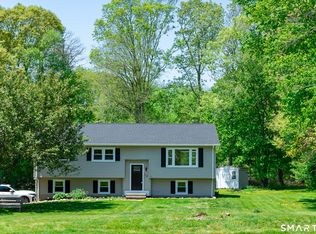 38 Deer Ridge Rd, Stonington, CT 06378