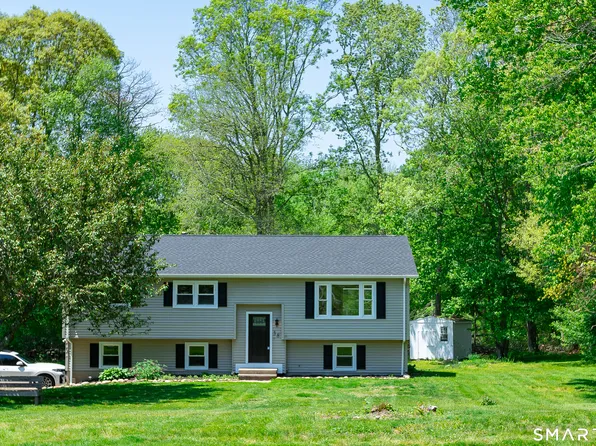 38 Deer Ridge Road, Stonington, CT 06378