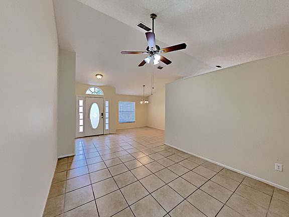 4th image of 2519 Smithfield Dr