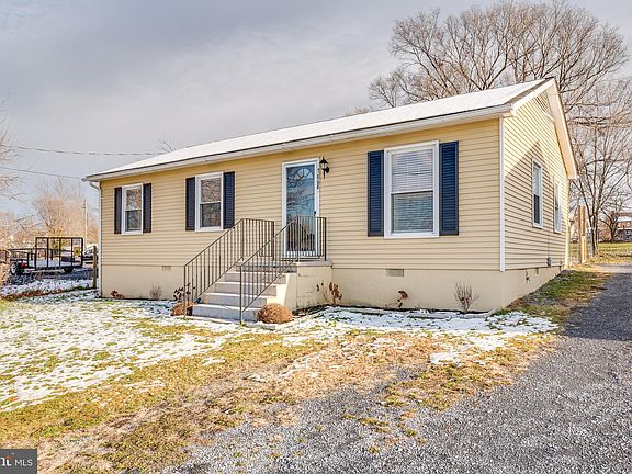 5th image of 7868 Senseney Ave