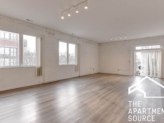 4th image of 2551 S Wabash Ave #301