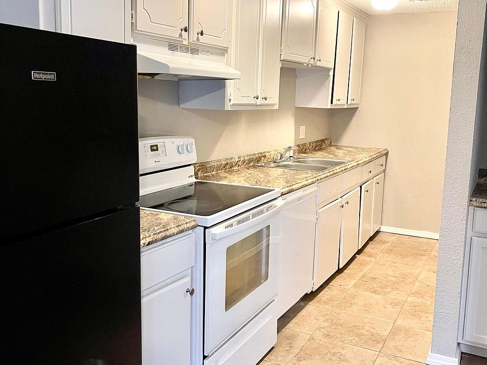 1st image of 1404 E 56th St N #1404