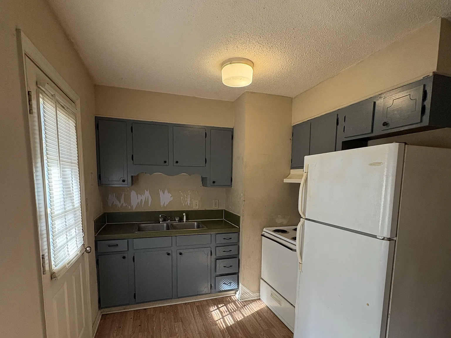 430 Critcher Drive — Photo 3