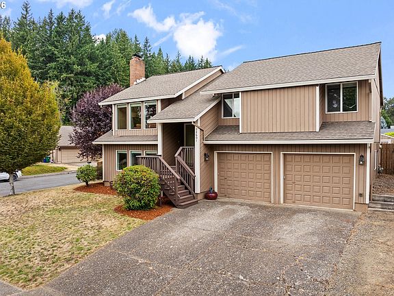 2nd image of 12601 SE Majestic Ln