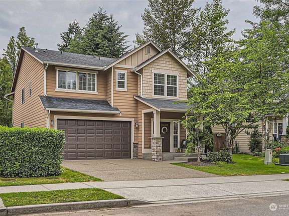 2nd image of 1122 117th Drive SE