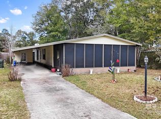 1692 Santa Cruz Dr, Lillian, AL 36549