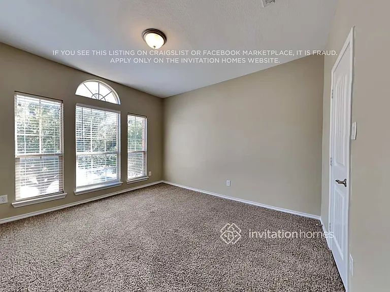2222 Whitney Dr — Photo 15