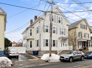 77 Dartmouth St, New Bedford, MA 02740